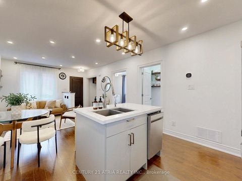 Photo 13 at 534 Silverthorn Avenue, Eglinton West, Toronto