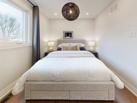 Photo 19 at 534 Silverthorn Avenue, Eglinton West, Toronto