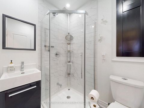 Photo 20 at 534 Silverthorn Avenue, Eglinton West, Toronto