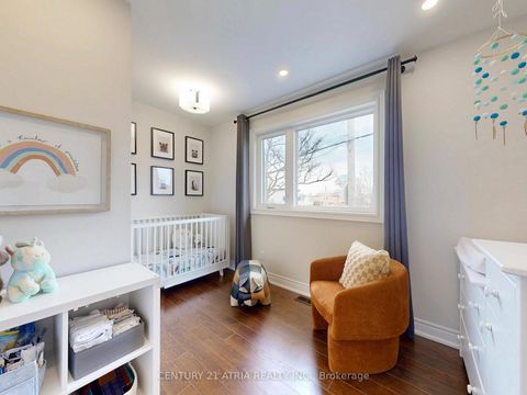 Photo 21 at 534 Silverthorn Avenue, Eglinton West, Toronto
