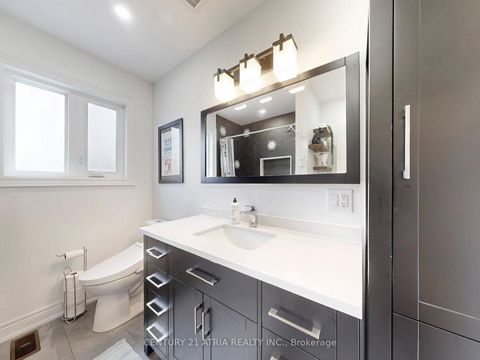 Photo 25 at 534 Silverthorn Avenue, Eglinton West, Toronto