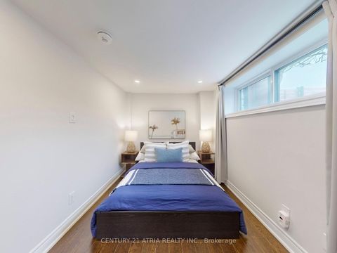 Photo 38 at 534 Silverthorn Avenue, Eglinton West, Toronto