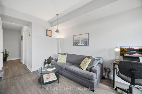 Photo 5 at 212 - 2396 Major Mackenzie Drive, Maple, Vaughan