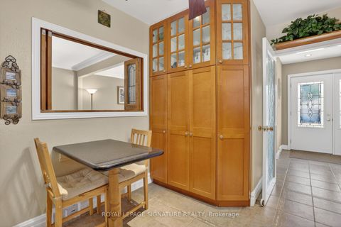 Photo 12 at 104 Ferris Road, Parkview, Toronto