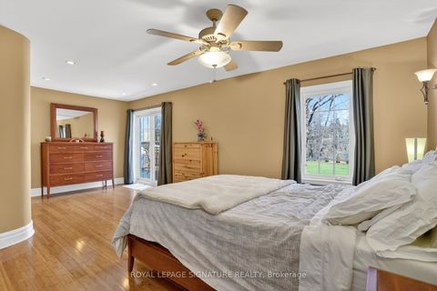 Photo 18 at 104 Ferris Road, Parkview, Toronto