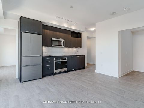 Photo 18 at 405 - 120 Eagle Rock Way, Rural Vaughan, Vaughan