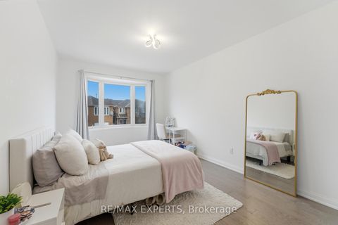 Photo 17 at 22 Wedgewood Place, Concord, Vaughan