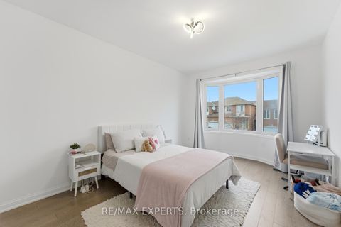 Photo 18 at 22 Wedgewood Place, Concord, Vaughan