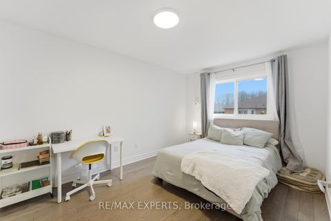 Photo 23 at 22 Wedgewood Place, Concord, Vaughan