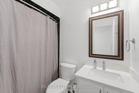 Photo 24 at 22 Wedgewood Place, Concord, Vaughan