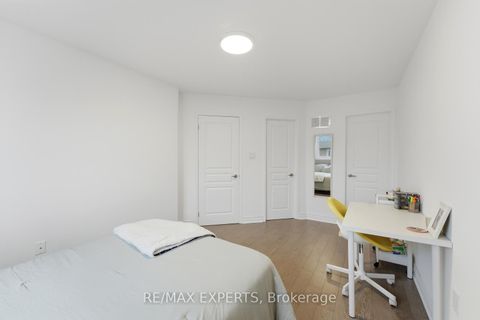 Photo 25 at 22 Wedgewood Place, Concord, Vaughan