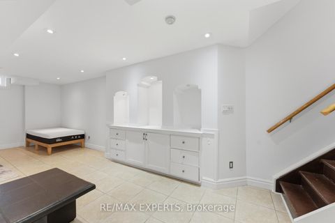 Photo 28 at 22 Wedgewood Place, Concord, Vaughan