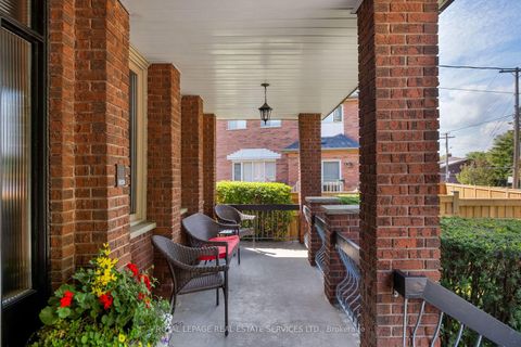 Photo 3 at 15 Westroyal Road, The Westway, Toronto