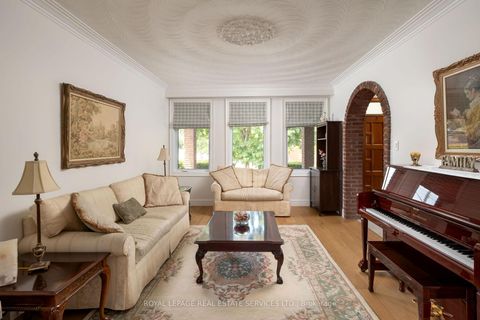 Photo 9 at 15 Westroyal Road, The Westway, Toronto