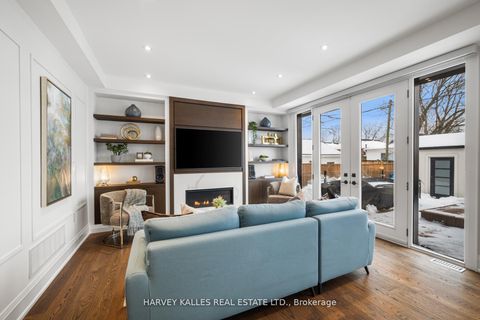 Photo 6 at 39 Amsterdam Avenue, Parkview, Toronto