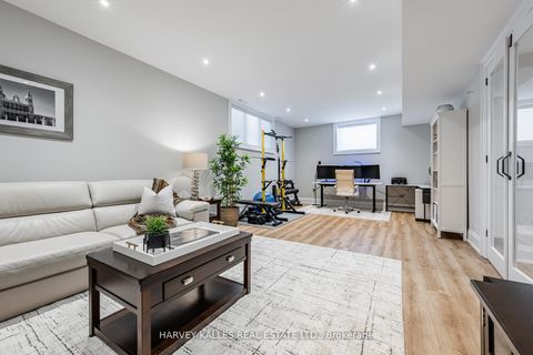 Photo 37 at 39 Amsterdam Avenue, Parkview, Toronto