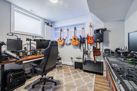 Photo 38 at 39 Amsterdam Avenue, Parkview, Toronto