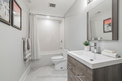 Photo 39 at 39 Amsterdam Avenue, Parkview, Toronto