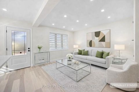 Photo 2 at 961 Victoria Park Avenue, Birchmount, Toronto