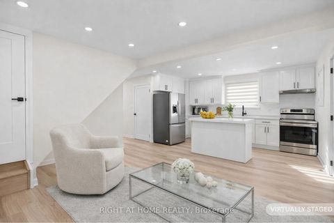 Photo 6 at 961 Victoria Park Avenue, Birchmount, Toronto