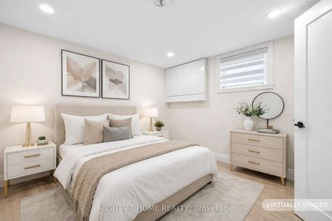 Photo 25 at 961 Victoria Park Avenue, Birchmount, Toronto