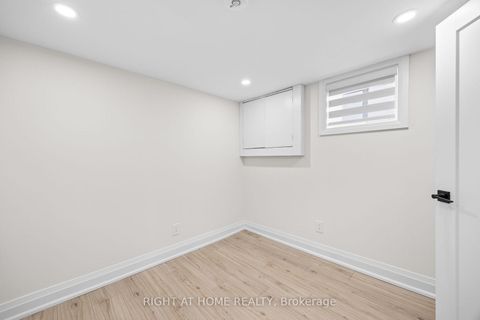 Photo 26 at 961 Victoria Park Avenue, Birchmount, Toronto