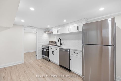 Photo 31 at 961 Victoria Park Avenue, Birchmount, Toronto