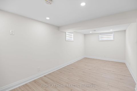 Photo 33 at 961 Victoria Park Avenue, Birchmount, Toronto