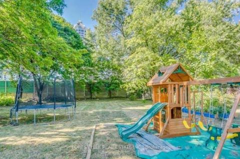 Photo 16 at 62 Northdale Road, Windfields, Toronto