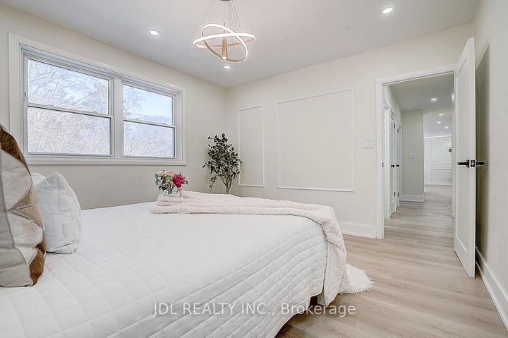 Photo 27 at 15 Crossburn Drive, Don Mills, Toronto