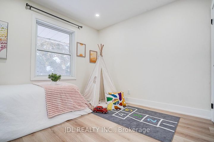 Photo 29 at 15 Crossburn Drive, Don Mills, Toronto