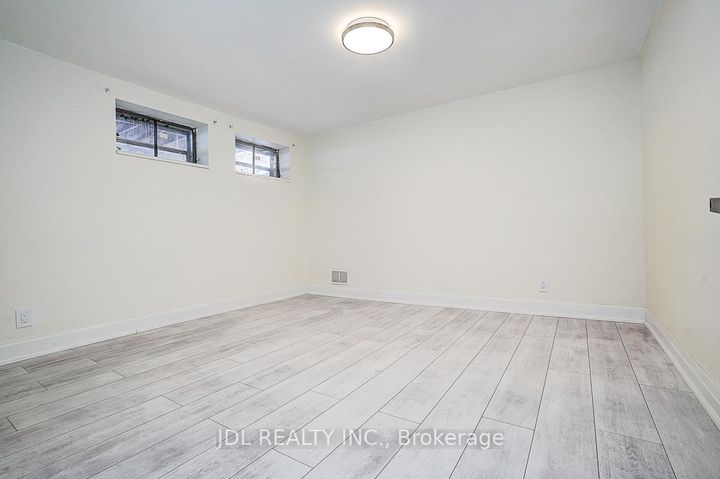 Photo 42 at 15 Crossburn Drive, Don Mills, Toronto