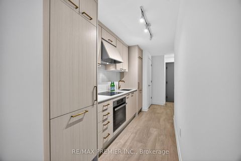Photo 6 at 811 - 634 Church Street, Yonge Corridor, Toronto