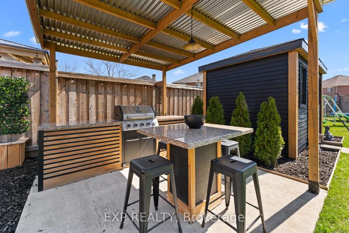 Photo 6 at 7224 Visor Gate, Meadowvale Village, Mississauga