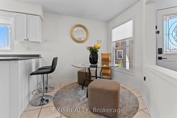 Photo 15 at 7224 Visor Gate, Meadowvale Village, Mississauga