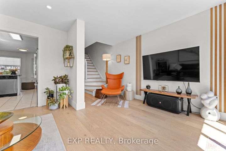 Photo 22 at 7224 Visor Gate, Meadowvale Village, Mississauga