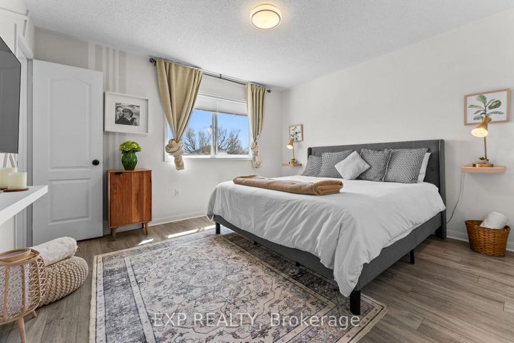 Photo 25 at 7224 Visor Gate, Meadowvale Village, Mississauga