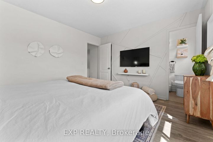 Photo 26 at 7224 Visor Gate, Meadowvale Village, Mississauga