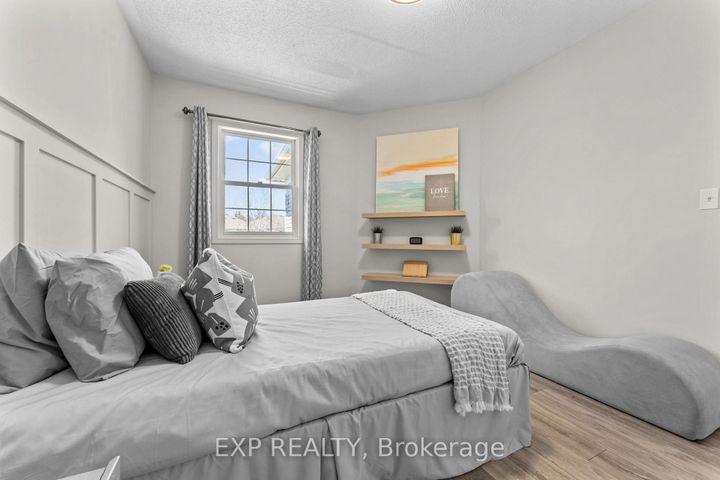 Photo 32 at 7224 Visor Gate, Meadowvale Village, Mississauga