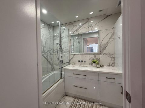Photo 21 at 1508 - 1 Bloor Street E, Yonge Corridor, Toronto