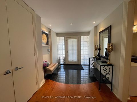 Photo 3 at 35 Gardiner Road E, Forest Hill South, Toronto