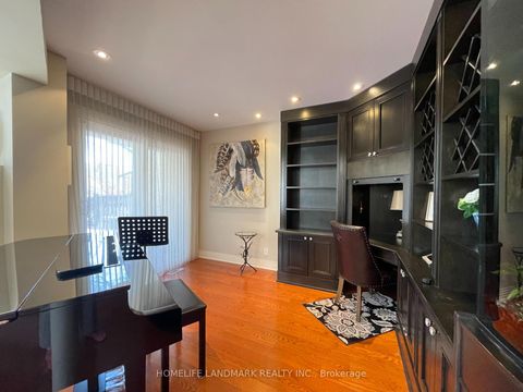 Photo 10 at 35 Gardiner Road E, Forest Hill South, Toronto