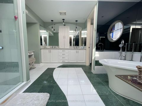 Photo 17 at 35 Gardiner Road E, Forest Hill South, Toronto