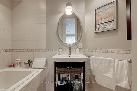 Photo 19 at 35 Gardiner Road E, Forest Hill South, Toronto