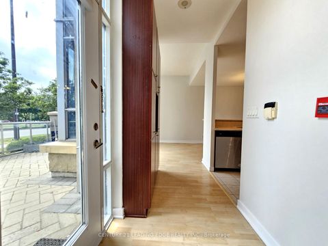 Photo 5 at TH120 - 38 Lee Centre Drive, Woburn, Toronto