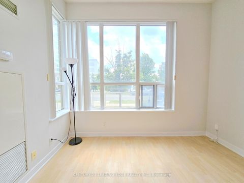 Photo 12 at TH120 - 38 Lee Centre Drive, Woburn, Toronto