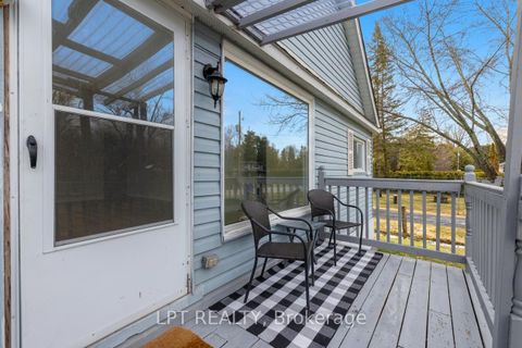 Photo 4 at 21 Hadden Road, Virginia, Georgina