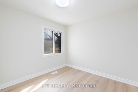 Photo 11 at 21 Hadden Road, Virginia, Georgina