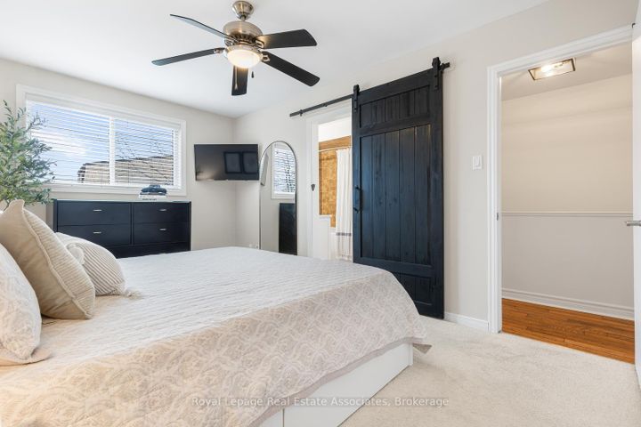 Photo 15 at 48 - 1516 Sixth Line, CP College Park, Oakville