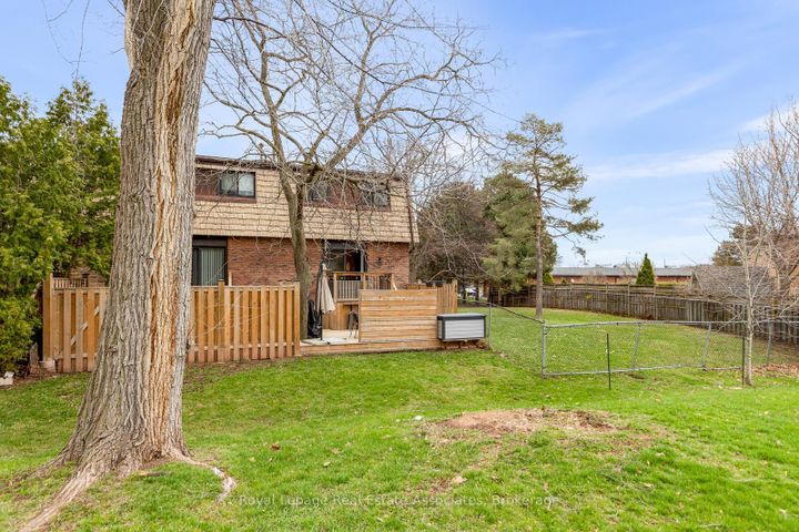 Photo 36 at 48 - 1516 Sixth Line, CP College Park, Oakville